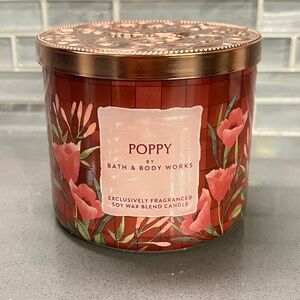 Bath & Body Works Poppy Candle